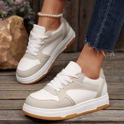 Image of Women's Korean-style Thick-soled Casual Sneakers