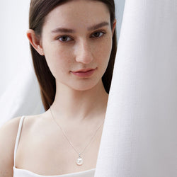 Image of Small Light Bulb Necklace S925 Sterling Silver Simple And Versatile Single