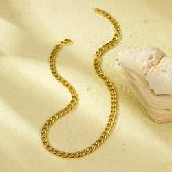 Image of French Style Retro Easy Matching High-grade Titanium Steel Gold-plated Non-fading Clavicle Chain